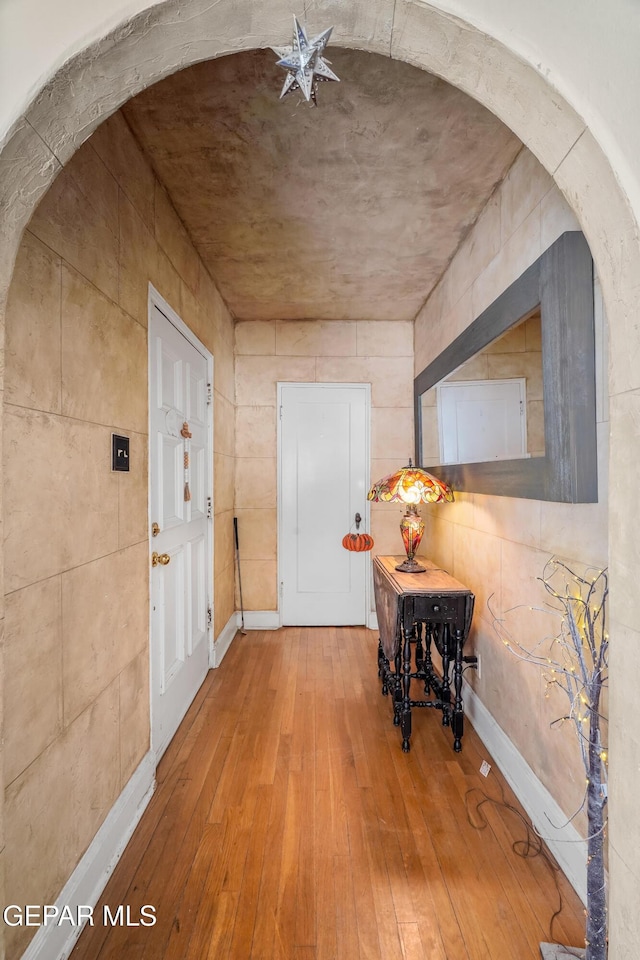 1117 Kerbey Ave, El Paso, TX 79902 - hall featuring hardwood / wood-style floors and baseboards