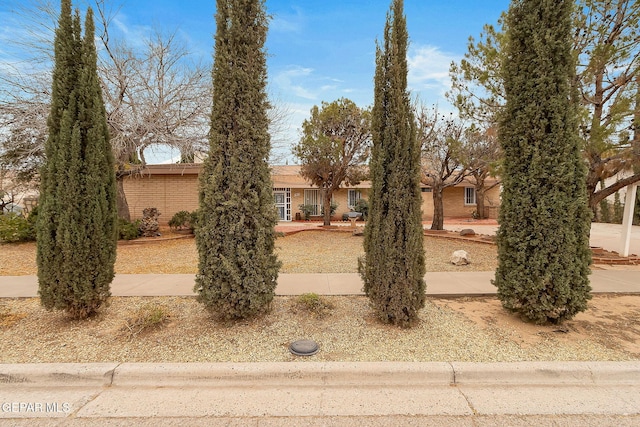 view of front of house