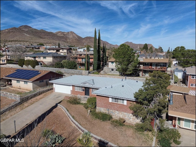 bird's eye view featuring a mountain view