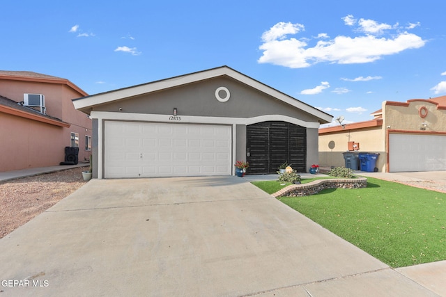 view of front of house with a front lawn