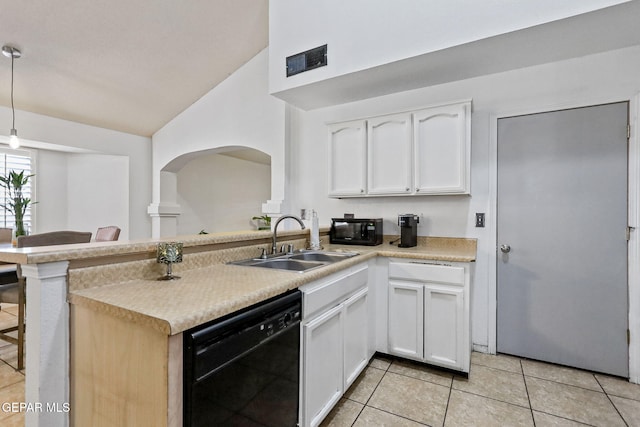 kitchen with kitchen peninsula, sink, black appliances, and vaulted ceiling