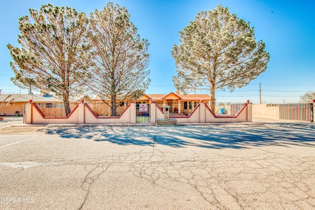 view of front of house