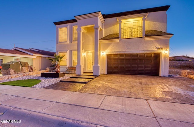 view of front facade with a garage