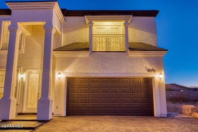 view of front of home featuring a garage