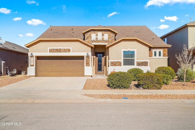 view of front property