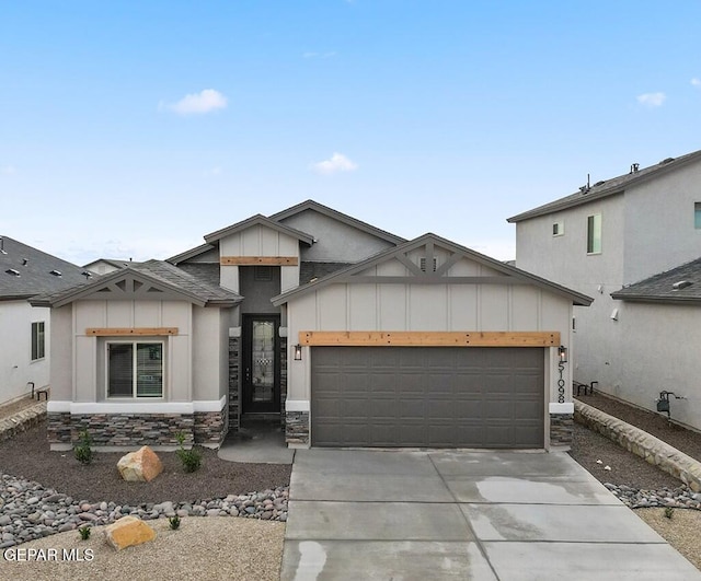 view of front of property featuring a garage