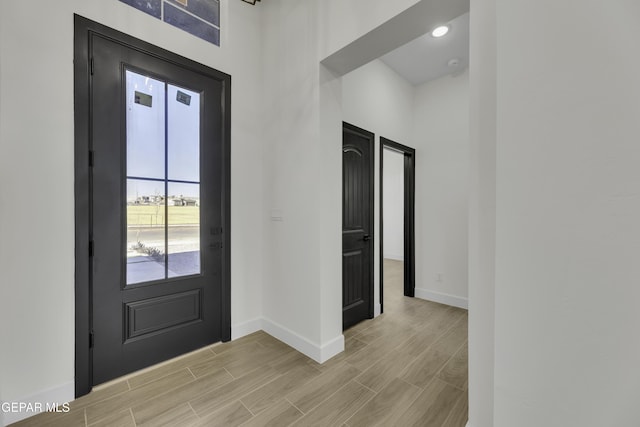 1762 Green Valley St, El Paso, TX 79928 - entrance foyer featuring baseboards and wood tiled floors