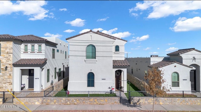 view of mediterranean / spanish-style home