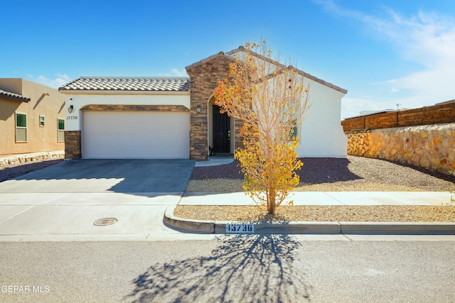 13736 Newton Ct, Horizon City, TX 79928 - photo 3