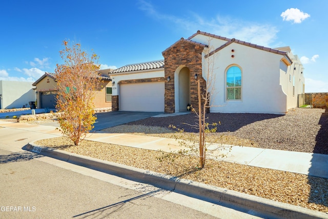 13736 Newton Ct, Horizon City, TX 79928 - photo 2