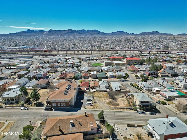 bird's eye view featuring a mountain view