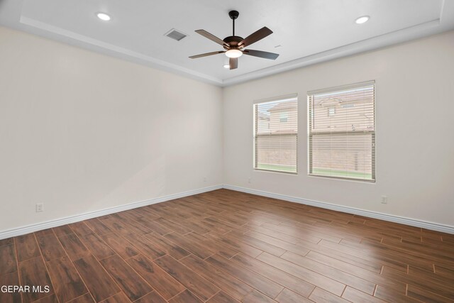 spare room featuring ceiling fan