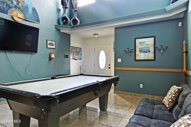 recreation room with pool table