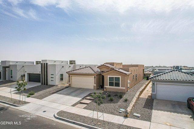 view of front facade featuring a garage