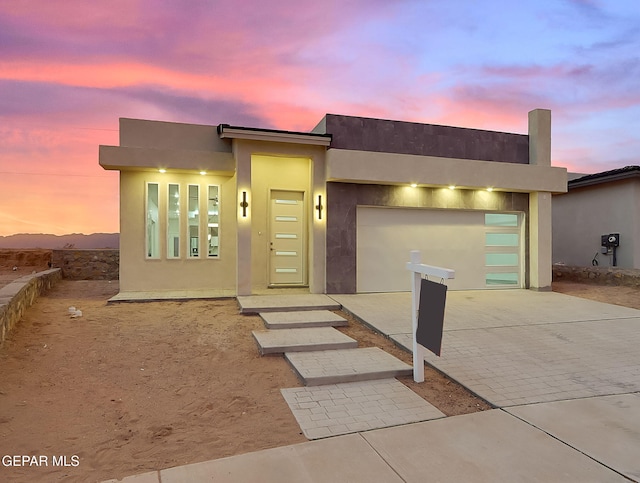 view of front facade with a garage