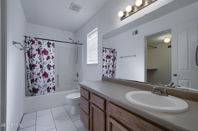 full bathroom with shower / bath combination with curtain, vanity, and toilet