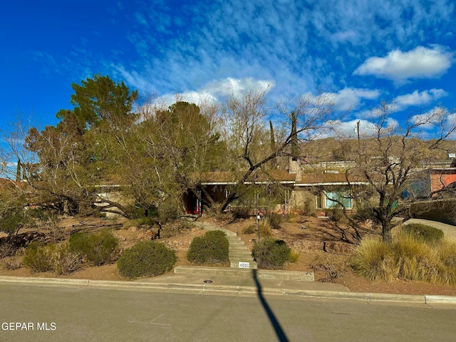 view of front of home