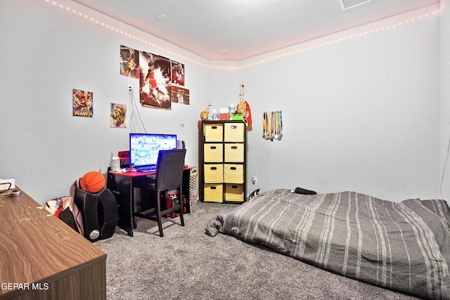 bedroom featuring carpet floors