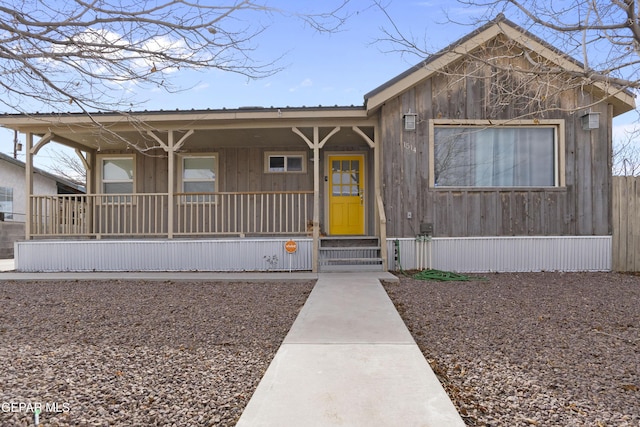 view of front of home featuring a porch