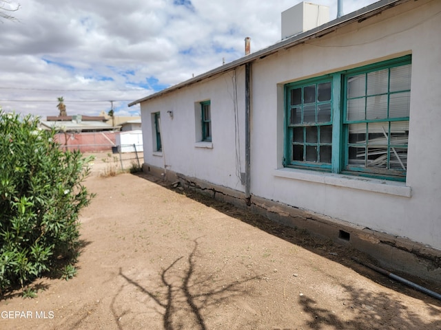 view of home's exterior