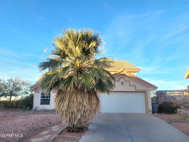 view of front of house with a garage