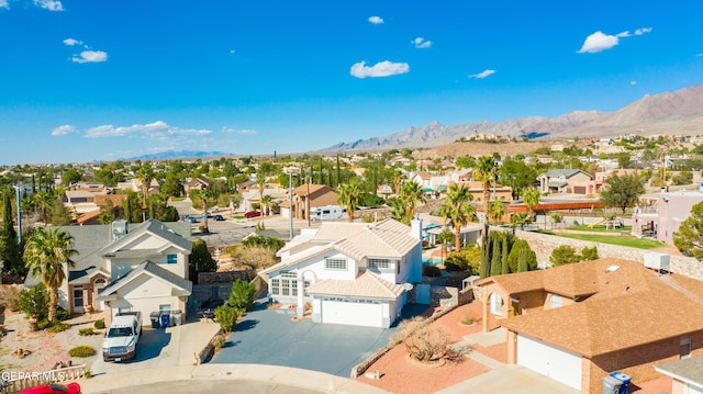 bird's eye view featuring a mountain view