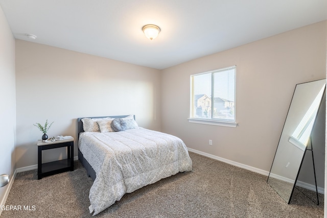 bedroom featuring carpet floors