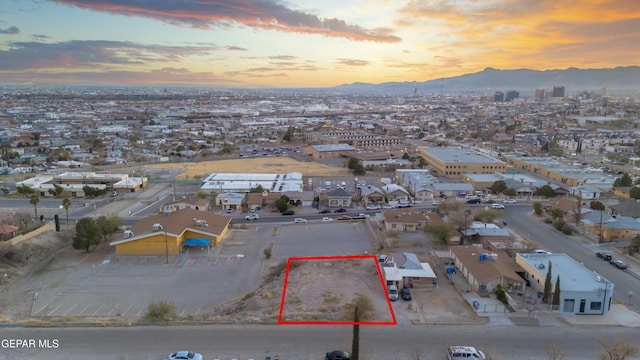 Listing photo 2 for 2214 Tremont Ave, El Paso TX 79930