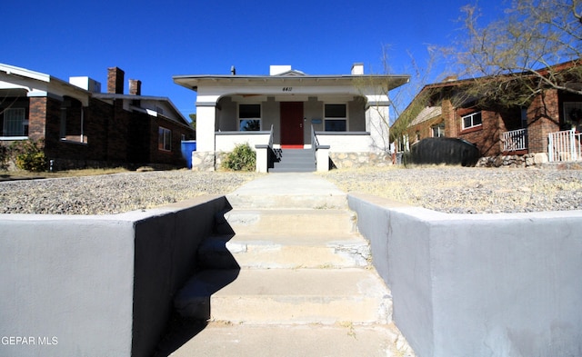 view of front of property