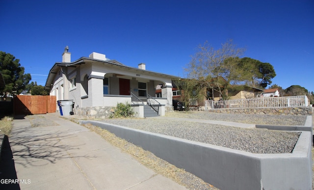 view of front of home with covered porch