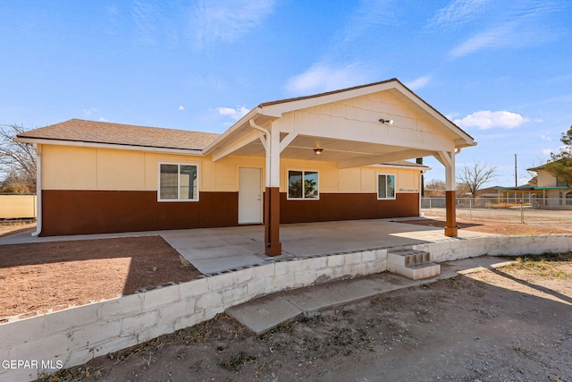 view of front facade featuring a patio