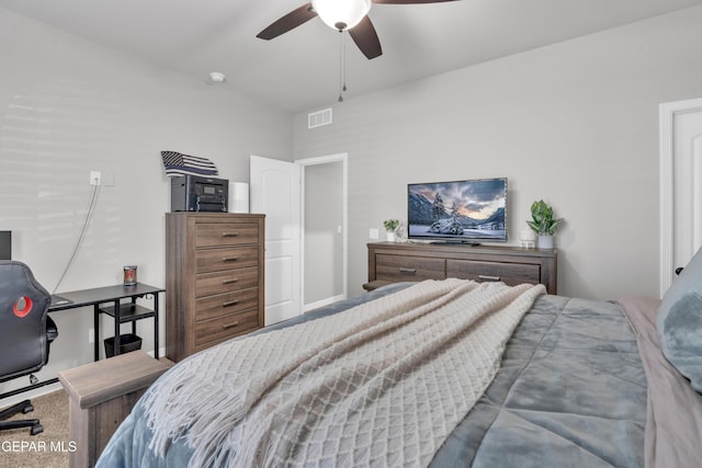 bedroom with carpet flooring and ceiling fan