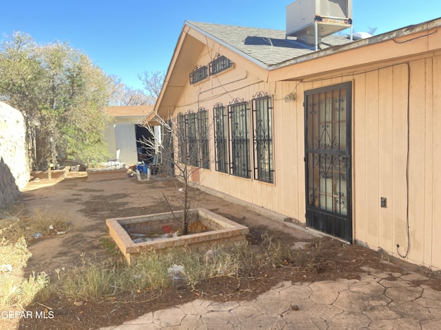 view of property exterior