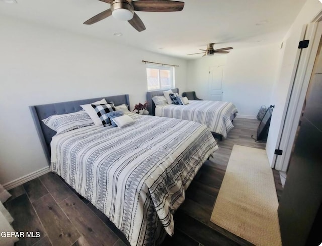 bedroom with ceiling fan