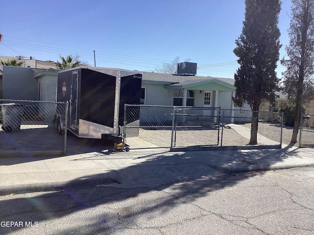 manufactured / mobile home with cooling unit