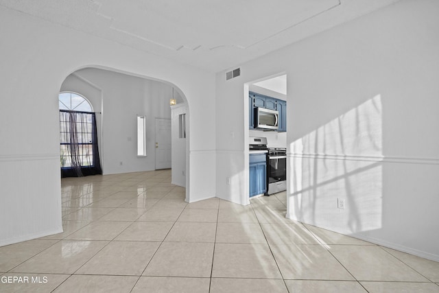 view of tiled empty room