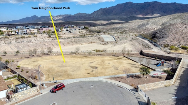 bird's eye view featuring a mountain view