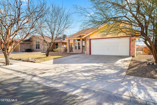 view of front facade featuring a garage