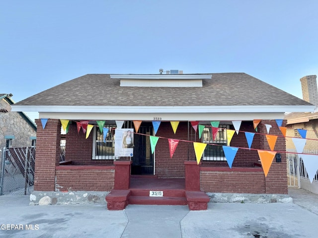 view of front of home featuring covered porch