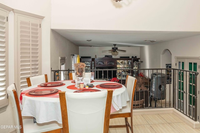 dining area with ceiling fan