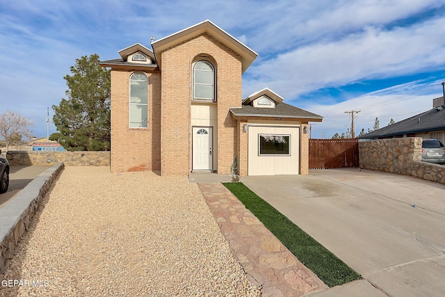 view of front of property