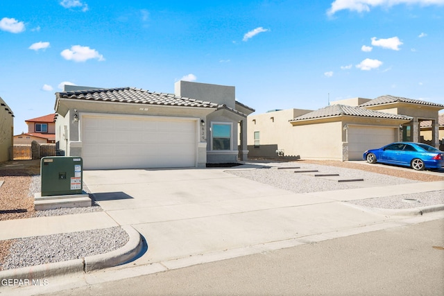 view of front facade featuring a garage