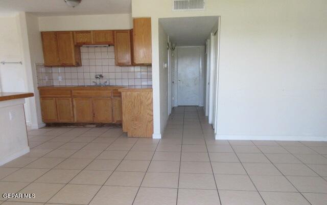 Listing photo 3 for 9305 Vicksburg Dr, El Paso TX 79924