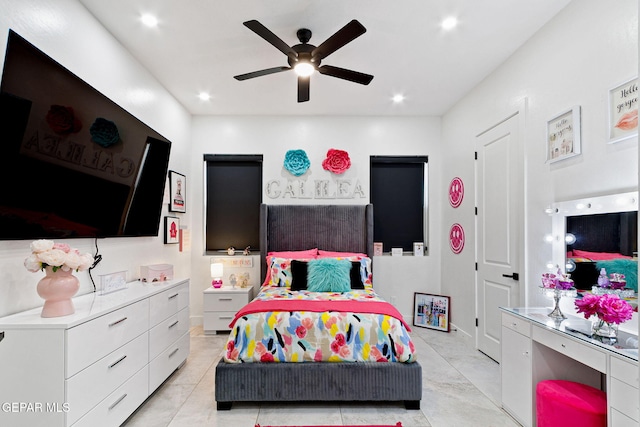 bedroom with ceiling fan