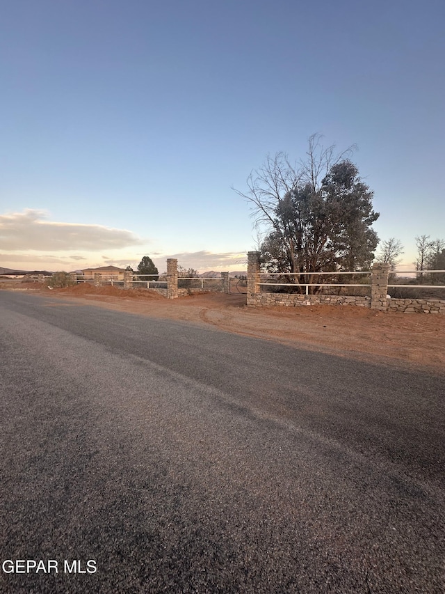 5340 Buffalo Creek Dr, El Paso, TX 79938