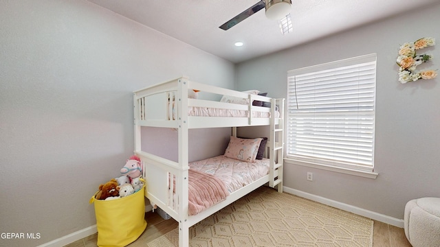 bedroom with ceiling fan