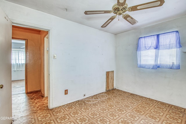 empty room with ceiling fan