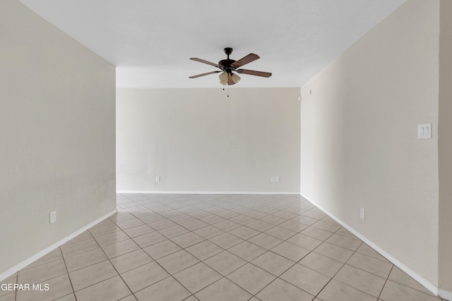 unfurnished room with ceiling fan