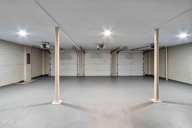 909 Singing Hills Dr, El Paso, TX 79912 - garage with a garage door opener