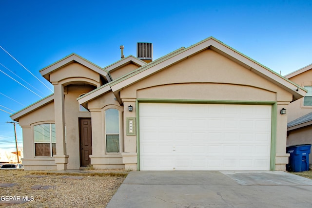 view of front facade featuring a garage